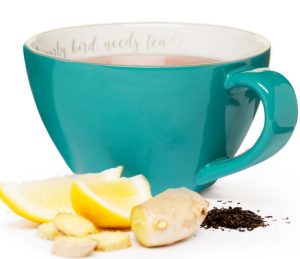 XXL šálka na čaj je ideálnym riešením pre všetkých, ktorí začínajú či končia deň veľkou šálkou čaju. Do tejto sa zmestí až 700ml.